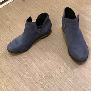 Sorel blue suede Lolla cutout bootie 7